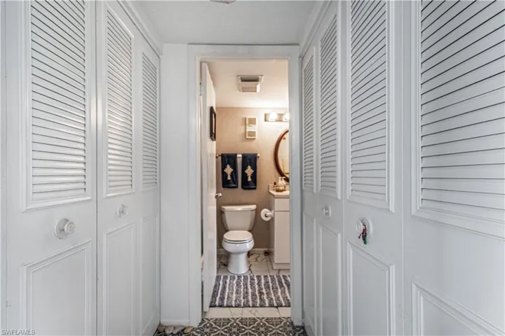 1580 Pine Valley Dr 103, Fort Myers, Florida 33907
