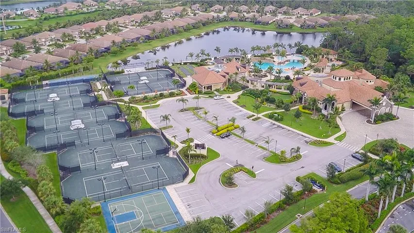 Treviso Bay tennis, bocce, gym, pool and pool bar