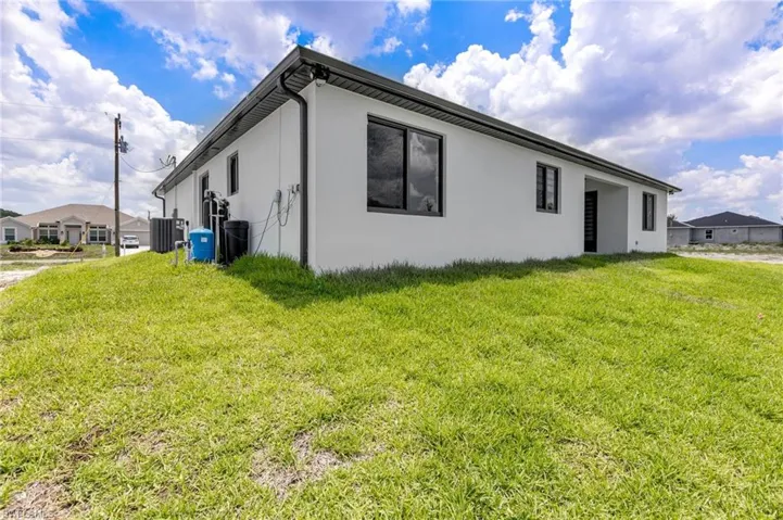 3578 NE 9TH  PL, Cape Coral, FL 33909