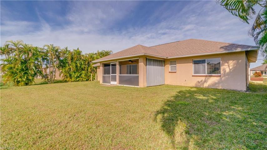 2700 SW 32nd ST, CAPE CORAL FL 33914