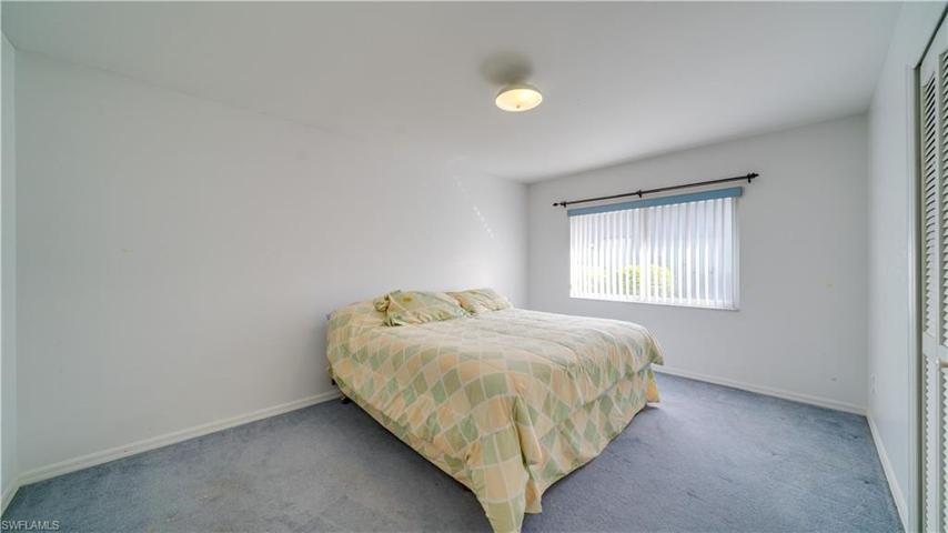 2700 SW 32nd ST, CAPE CORAL FL 33914