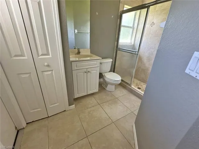 3025 Sw 4th Pl, Cape Coral, Florida 33914