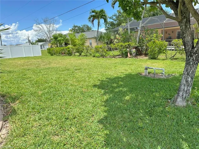3025 Sw 4th Pl, Cape Coral, Florida 33914