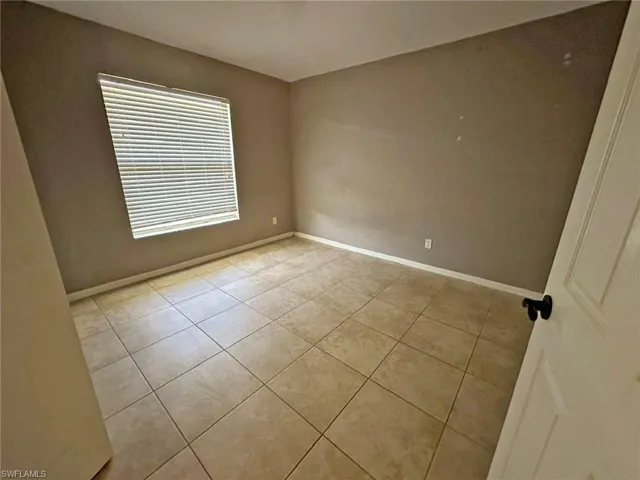 3025 Sw 4th Pl, Cape Coral, Florida 33914