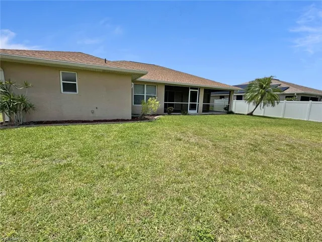 3025 Sw 4th Pl, Cape Coral, Florida 33914