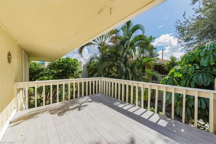 Lanai off upstairs bedroom