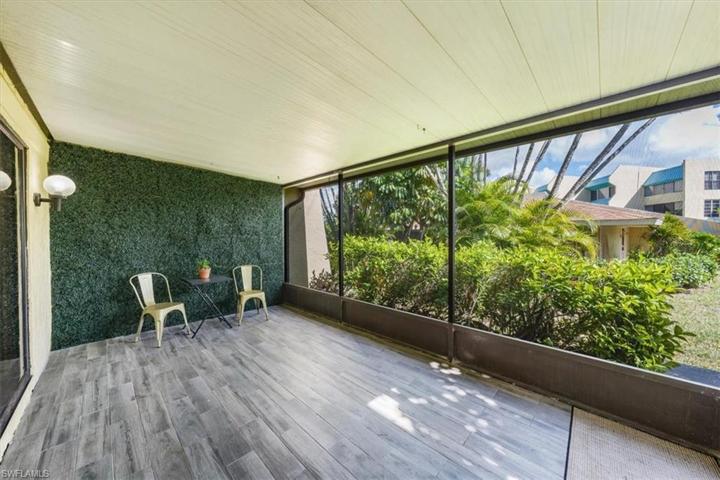 Downstairs lanai
