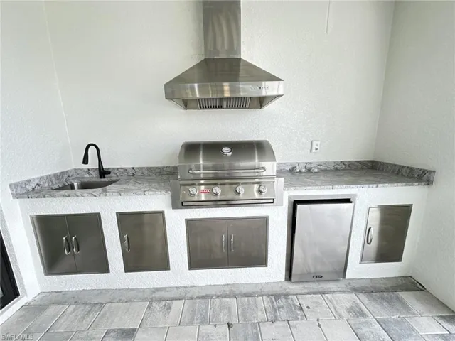 3915 Kismet Pkwy W, Cape Coral, Florida 33993