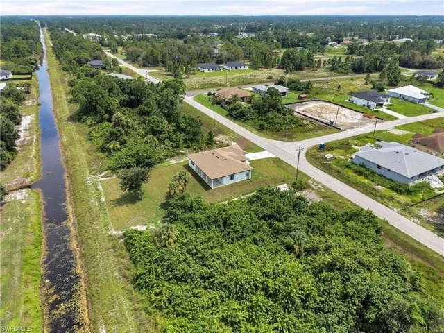 831 Bently St E, Lehigh Acres, Florida 33974