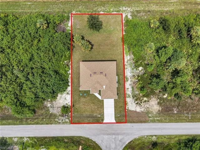 831 Bently St E, Lehigh Acres, Florida 33974