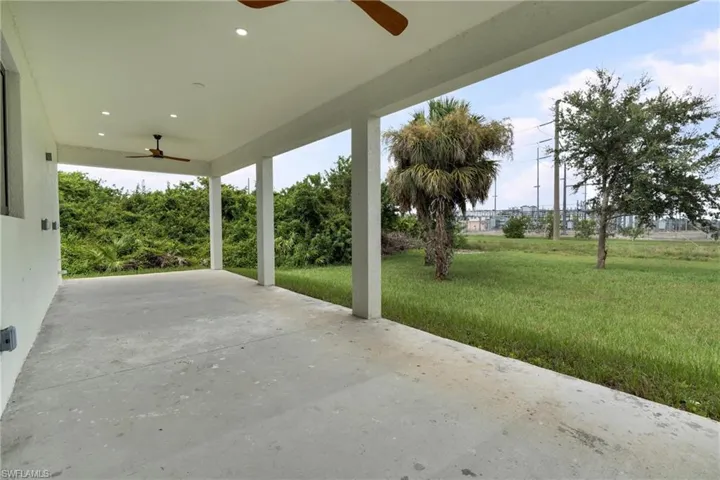 831 Bently St E, Lehigh Acres, Florida 33974