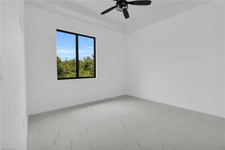 831 Bently St E, Lehigh Acres, Florida 33974