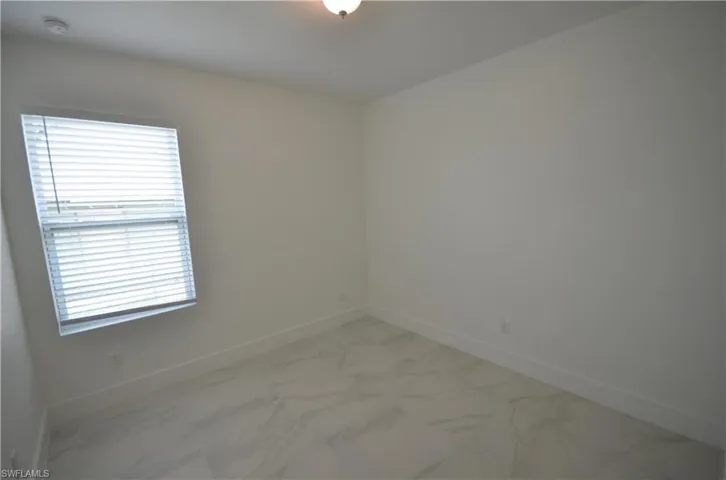 2197 Davis Ct, Fort Myers, Florida 33916