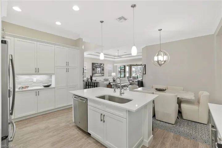 5665 Highbourne Dr, Naples, Florida 34113