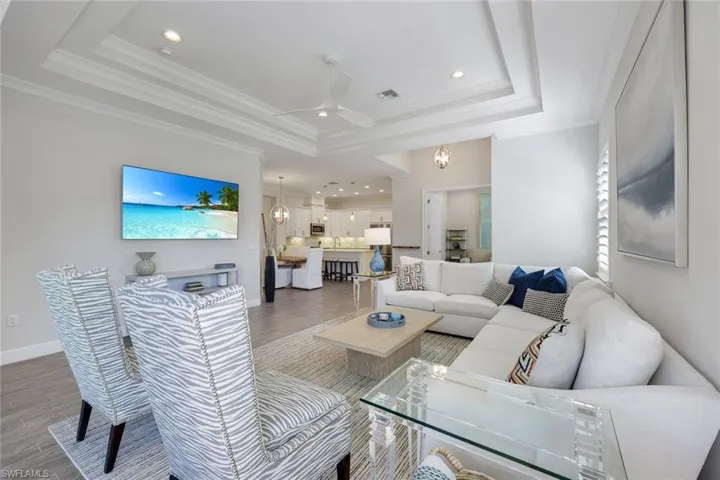 5665 Highbourne Dr, Naples, Florida 34113