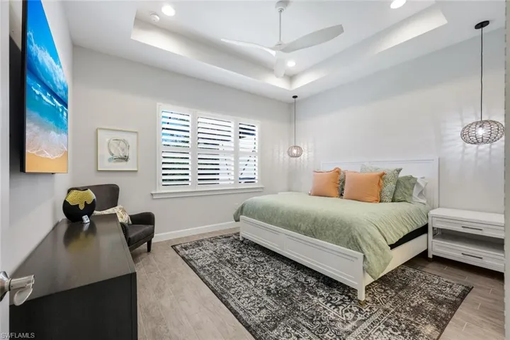 5665 Highbourne Dr, Naples, Florida 34113