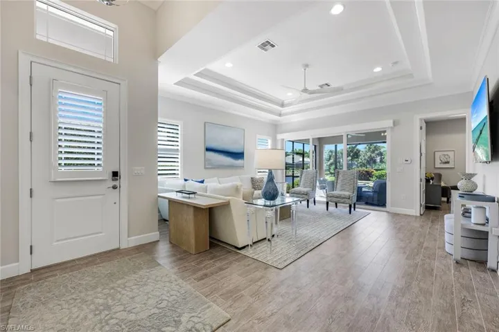 5665 Highbourne Dr, Naples, Florida 34113