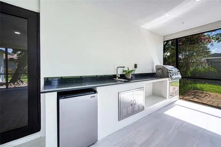 Outdoor kitchen