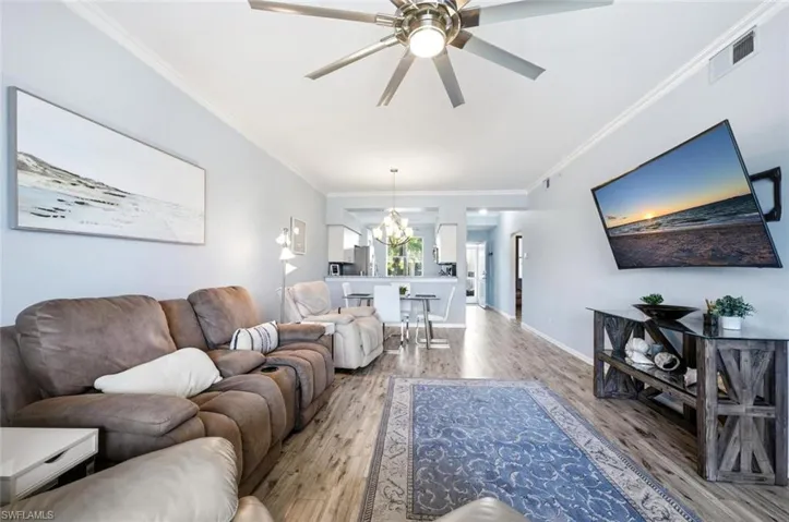 7625 Arbor Lakes Ct 315, Naples, Florida 34112