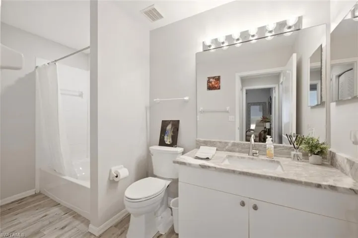 7625 Arbor Lakes Ct 315, Naples, Florida 34112