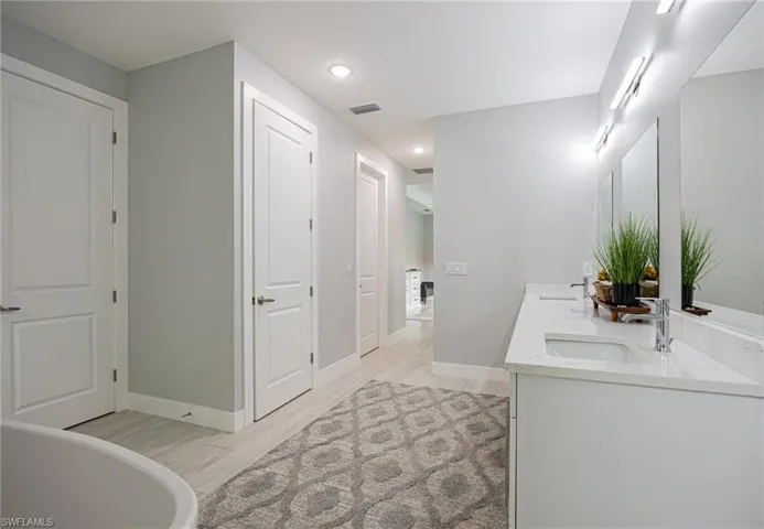 1001 SW 37th ST, CAPE CORAL FL 33914