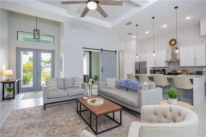 1001 SW 37th ST, CAPE CORAL FL 33914