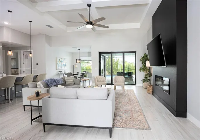 1001 SW 37th ST, CAPE CORAL FL 33914