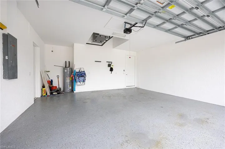 1001 SW 37th ST, CAPE CORAL FL 33914