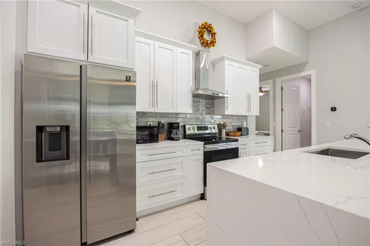 1001 SW 37th ST, CAPE CORAL FL 33914
