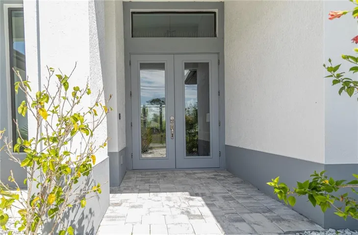 1001 SW 37th ST, CAPE CORAL FL 33914