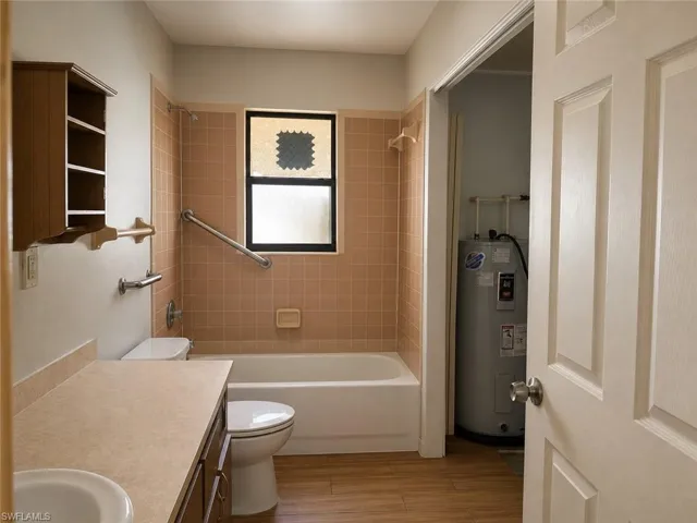 406 San Diego St, North Fort Myers, Florida 33903