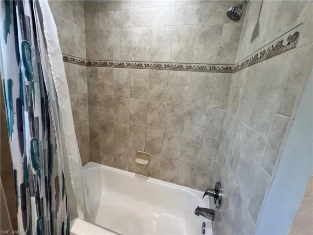 Bathroom with shower / bath combo