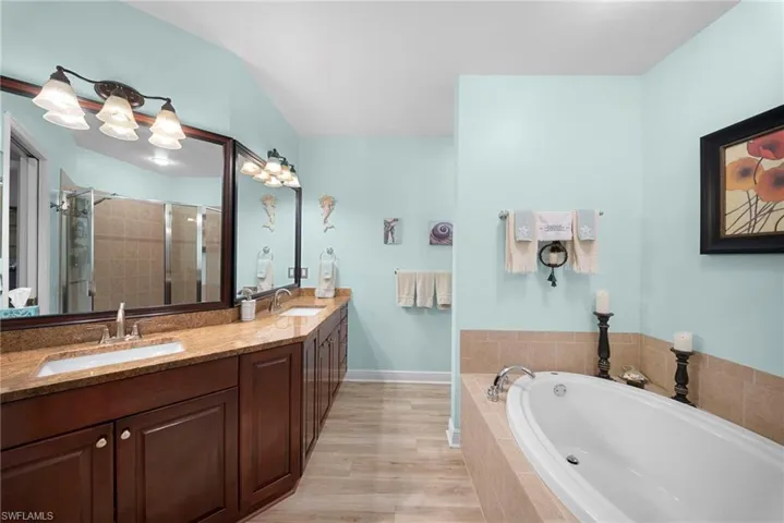 13861 Avon Park Cir 103, Fort Myers, Florida 33912