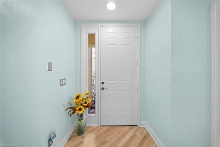 13861  Avon Park  CIR, Fort Myers, FL 33912