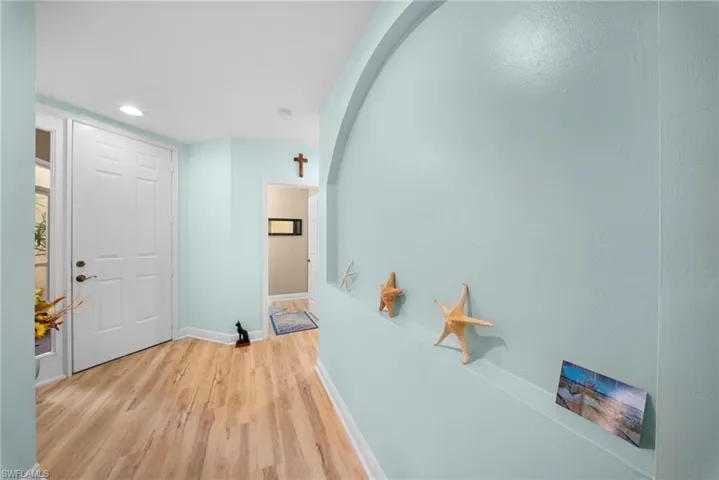 13861  Avon Park  CIR, Fort Myers, FL 33912
