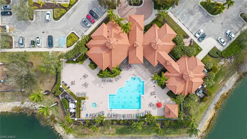 13861  Avon Park  CIR, Fort Myers, FL 33912