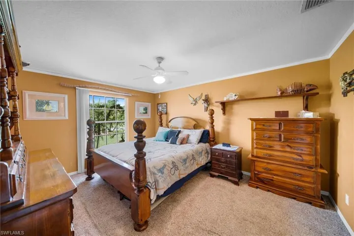 813 Sw 11th Pl, Cape Coral, Florida 33991