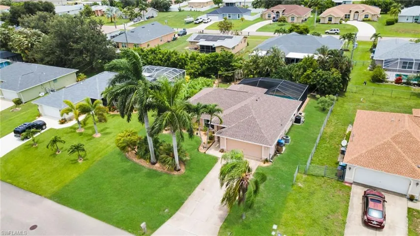 813 Sw 11th Pl, Cape Coral, Florida 33991