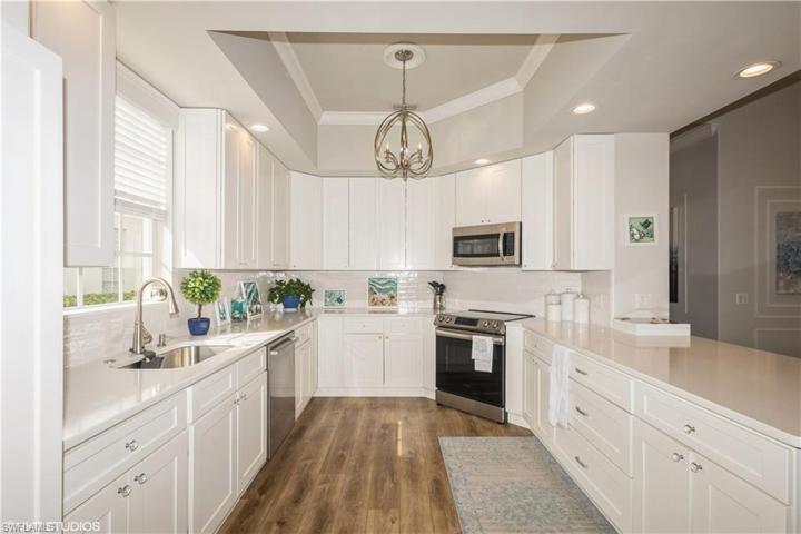 spectacular kitchen