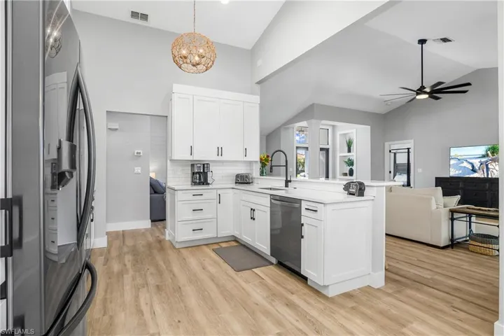 28875  Winthrop  CIR, Bonita Springs, FL 34134