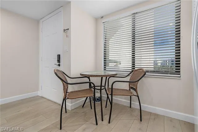 Breakfast nook