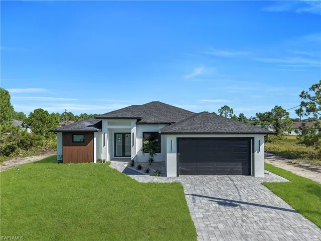 2810 42nd St W, Lehigh Acres, Florida 33971
