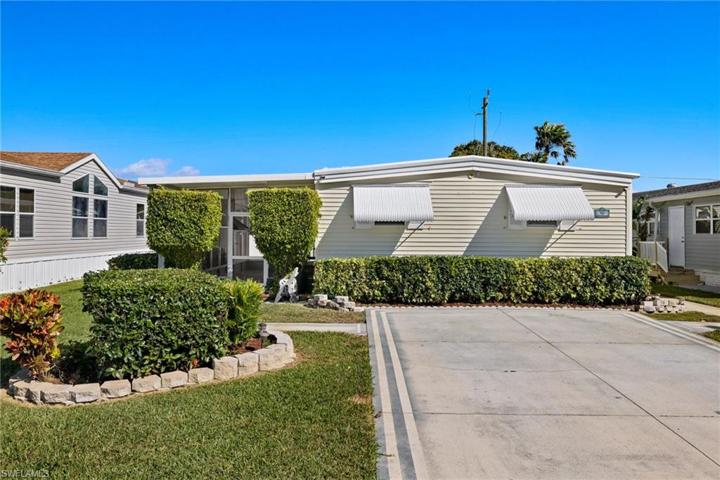 300 Cape Sable DR, NAPLES FL 34104
