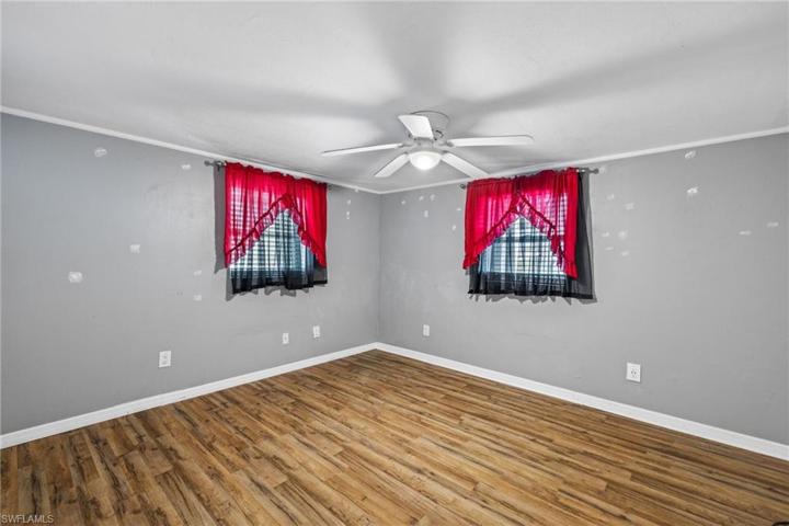 300 Cape Sable DR, NAPLES FL 34104