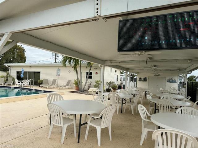 300 Cape Sable DR, NAPLES FL 34104
