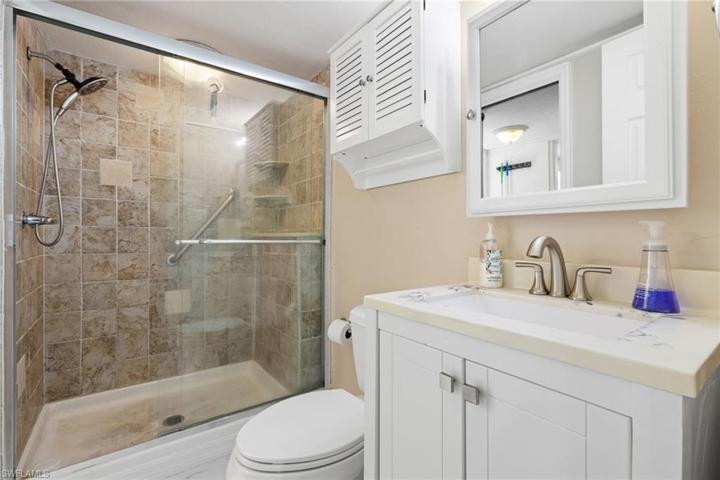 300 Cape Sable DR, NAPLES FL 34104
