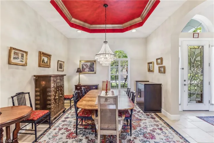 Dining room.