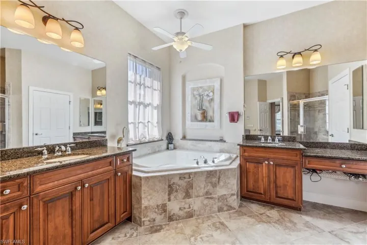 5609  Whispering Willow  WAY, Fort Myers, FL 33908