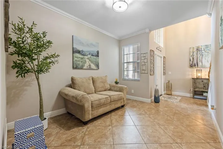 Flex space by front door