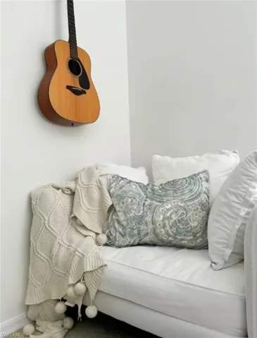 Bedroom 2 Sitting area